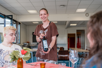 Entree Shirley Somimany & Marlou Fokken & Ramon Morman Drenthe College Iris Sijbom Fotografie 2023 IR108856 Entree Shirley Somimany & Marlou Fokken & Ramon Morman Drenthe College Iris Sijbom Fotografie 2023 IR108856